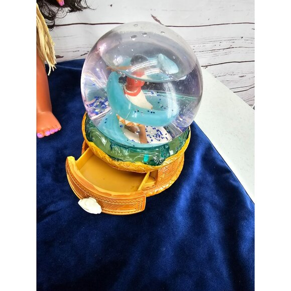 Disney Princess Moana Doll Singing Talking Doll 14" Light Up Necklace Snow Globe - Picture 5 of 13